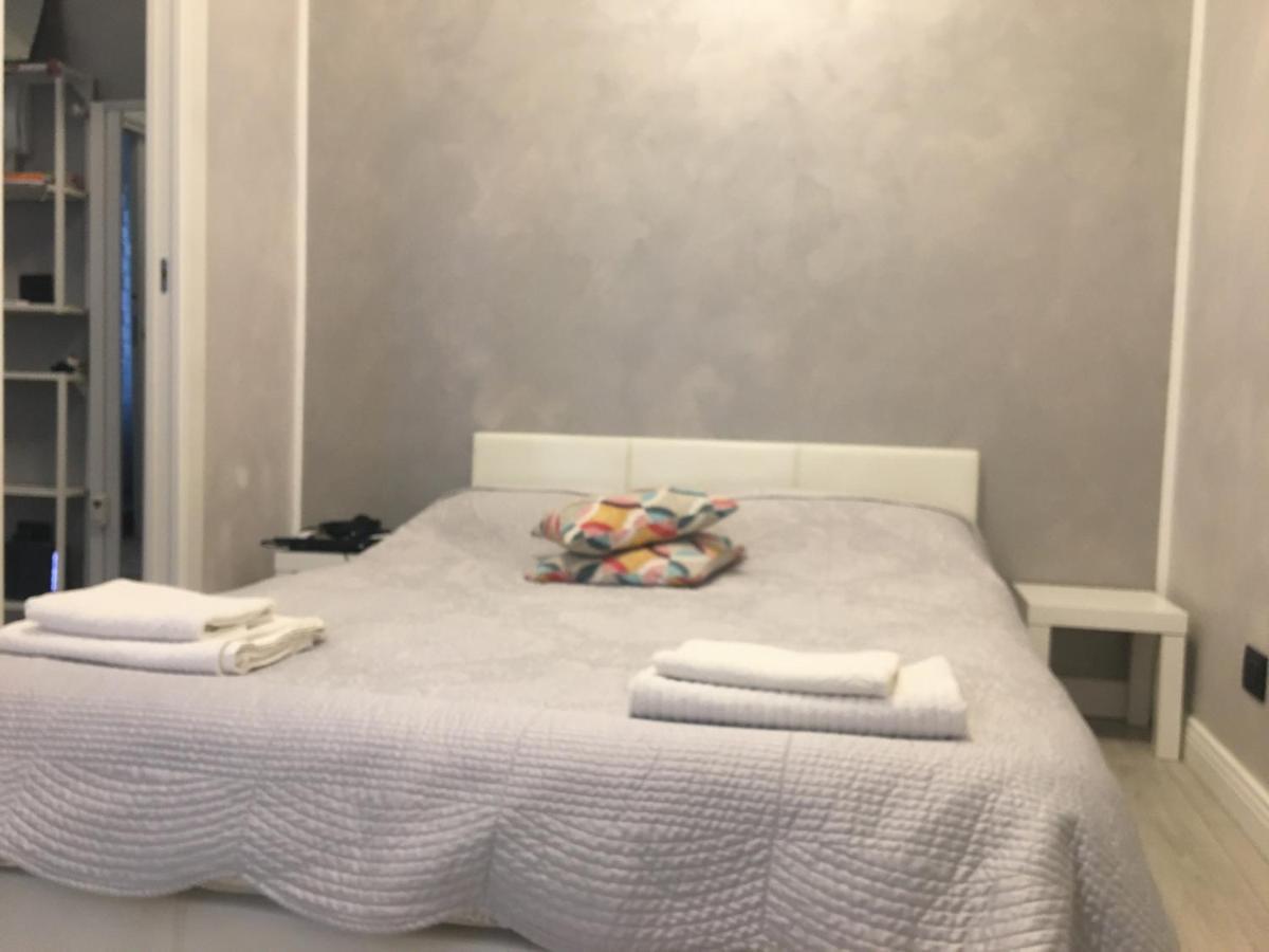 Studio Monte Ceneri Apartment Milan Luaran gambar